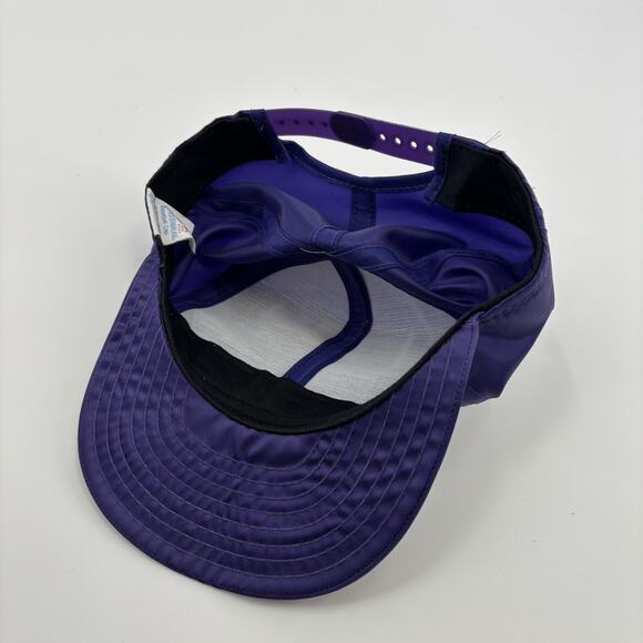 Vintage Charlotte Hornets Satin Hat Cap SnapBack Purple NBA 90’s PL LOGO - Picture 4 of 8